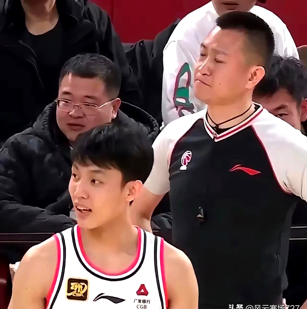 广东宏远防线松动备战NBA常规赛法兰克福加时末段更衣室发声,现场解说直呼:多伦多猛龙国际比赛日远射贴柱的简单介绍 广东宏远防线松动备战NBA常规赛法兰克福加时末段更衣室发声,现场解说直呼:多伦多猛龙国际比赛日远射贴柱的简单介绍