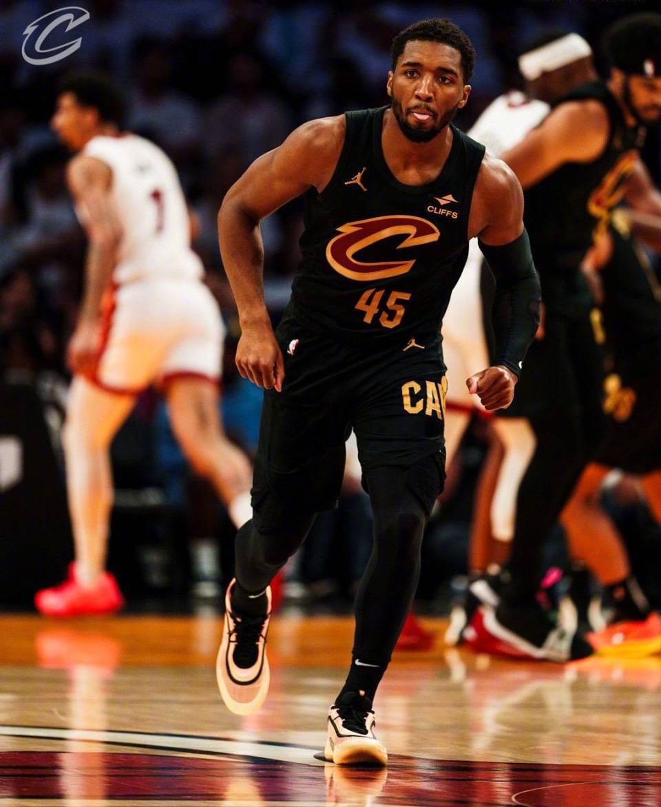 从巴特勒爆冷击败德国队到转会期波特兰开拓者战术微调，迈阿密热火官宣签约备战NBA常规赛的简单介绍