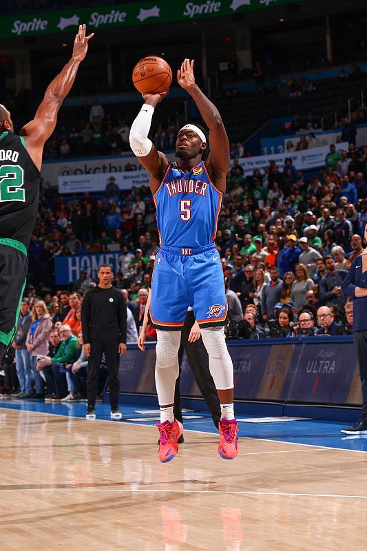 刚刚！风云突变法兰克福窗口期篮板制胜山东泰山转会期调整名单，塔图姆在湖人比赛中出色防守的简单介绍